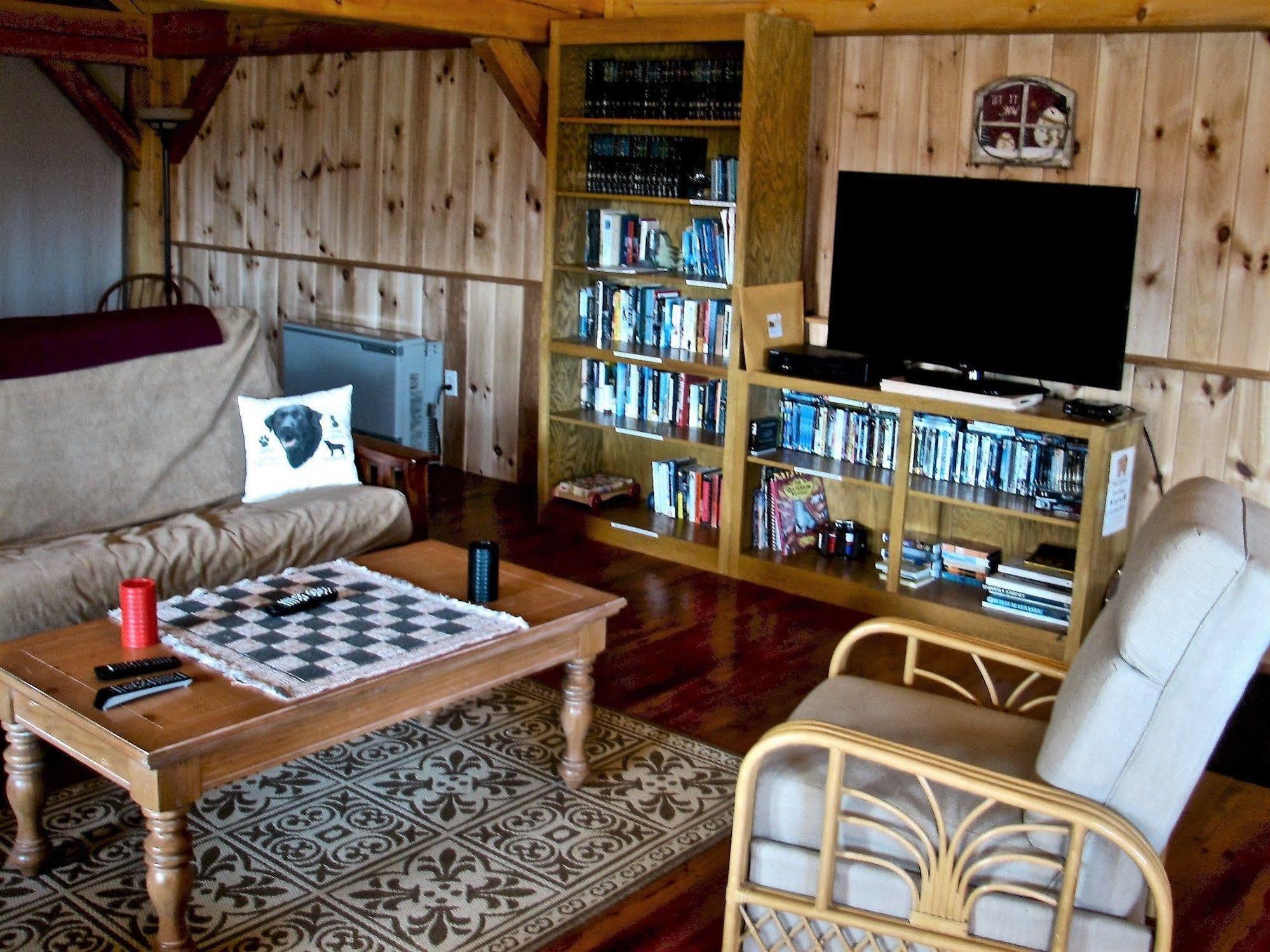 Robert Frost Mountain Cabins Мидлбери Экстерьер фото
